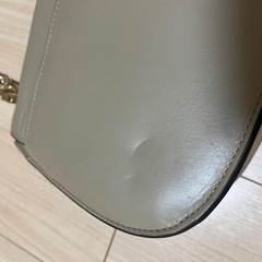 ベージュ　ショルダーバッグ　の画像