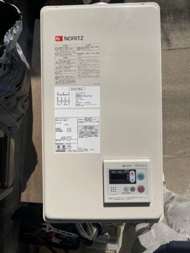 ノーリツLPガス用ガス給湯器 外壁用◆中古品◆排気ダクト付き