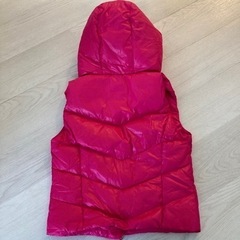 HOLLISTER ダウンベストの画像