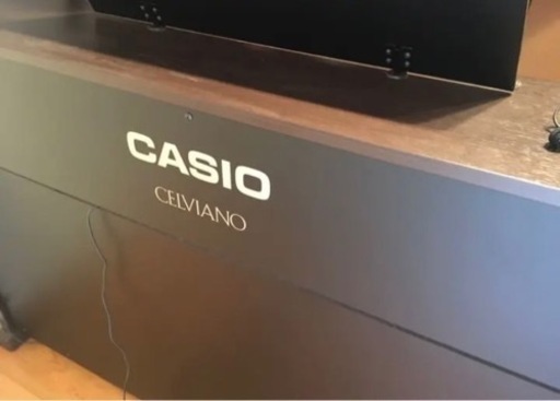 電子ピアノ　CASIO