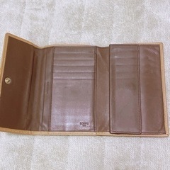 ロエベ三つ折り財布　値下げしましたの画像