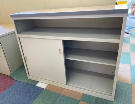 ★美品　事務所用ハイカウンター　受付　スチール製　収納つきタイプ