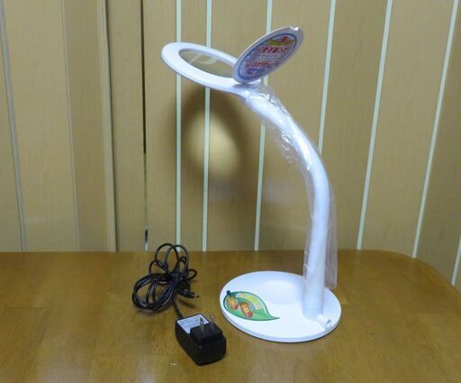 ルーペ付LEDスタンドライト　美品・未使用・点灯確認済み