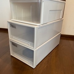【差し上げます】衣装ケース3点