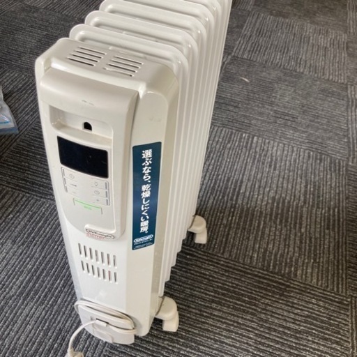 デロンギ　オイルヒーター　暖房