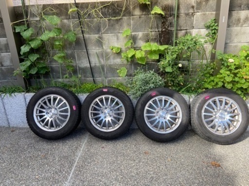 スタッドレスタイヤ