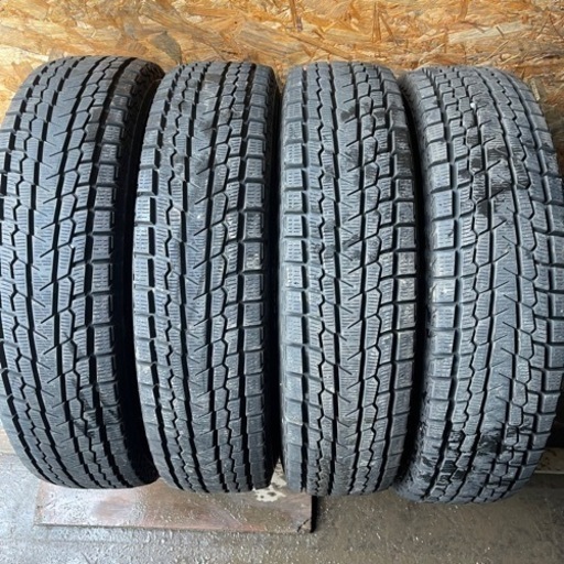 極上タイヤ　YOKOHAMA ヨコハマ　G075 175/80R16 スタッドレス タイヤ　2016年製　16インチ