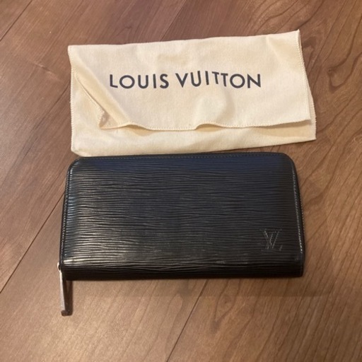 ルイ・ヴィトン　エピ　ジッピー　美品