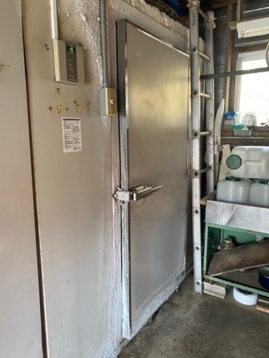 プレハブ型冷凍庫2