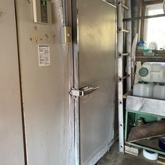 プレハブ型冷凍庫2
