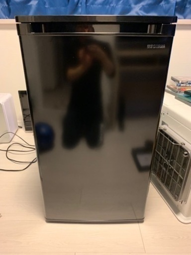 小型の冷凍庫お譲りします。