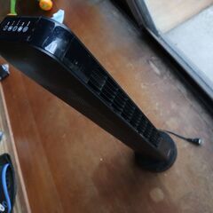 黒　スリム　扇風機の画像