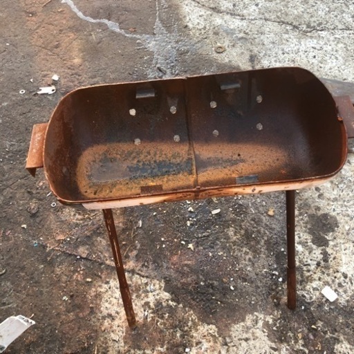 中古ガスボンベBBQコンロ