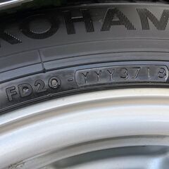 プリウスα用スタッドレスタイヤ 純正ホイール付き 4本セット