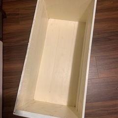 りんご箱4段の画像