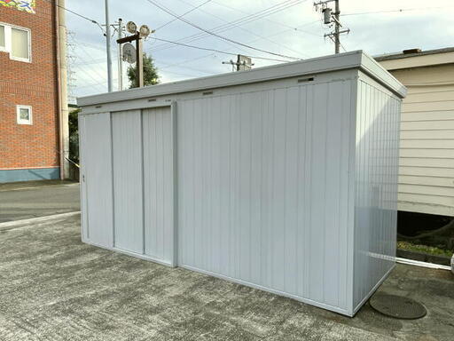 イナバ　物置　ネクスタ大型　NXN-81H　カギ有り　4520×1930×2375　グレー 　大型倉庫　備品　分解組み立て