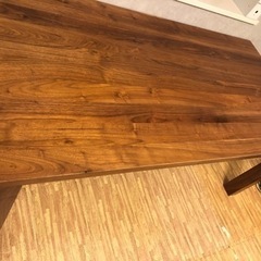 テーブル　ダイニングテーブルの画像
