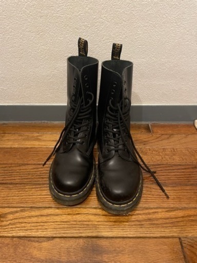 ドクターマーチン　UK4   23cm