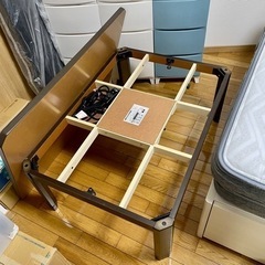 こたつテーブルの画像