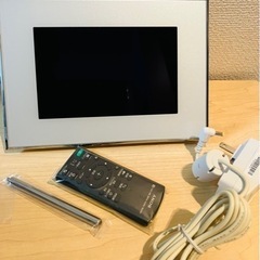 【新品未使用】デジタルフォトフレーム　7型　SONY  リモコン付の画像