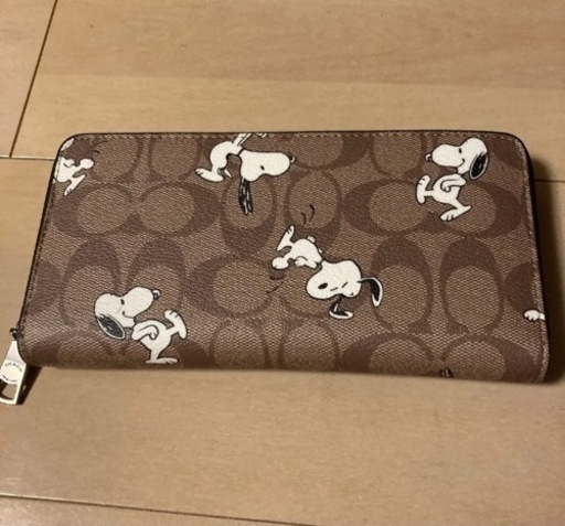 値下げしました❣️入手困難新品未使用❣️COACH ＋SNOOPYコラボ長財布