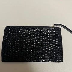 新品未使用　マチなしポーチ 黒の画像