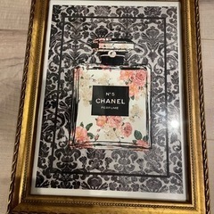 壁掛け シャネル香水瓶 アート 絵画 額縁付　美品。