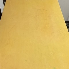 パソコンデスクの画像