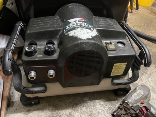 マキタ　コンプレッサー　常圧