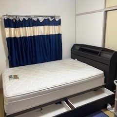 ダブルベッド+ マットレス(140cm/190cm/25cm)