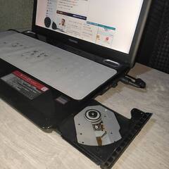 中古　ノートパソコン i5　メモリなし　HDDなし   OSなし　DVDプレイヤーなし　アダプタなし　バッテリーなし　dynabook ex / 55LBLYD　ノートPCの画像