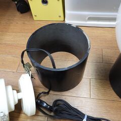 ムード電球　両方とも青色に光ります　高さ３５ｃｍ　直径２５ｃｍの画像