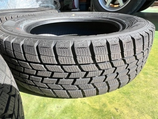 美品！スタッドレスタイヤ　冬タイヤ　GOODYEAR 175/65R/15 15インチ