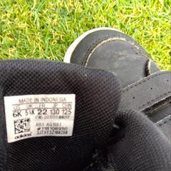 adidasアディダス 13.0cm　キッズシューズ　スニーカー　子供靴の画像