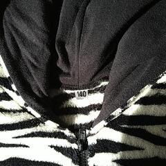 ふわふわジャンバー140サイズの画像