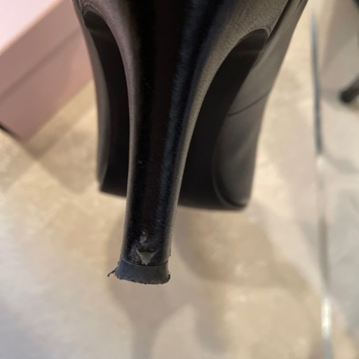 DIANA黒のヒール