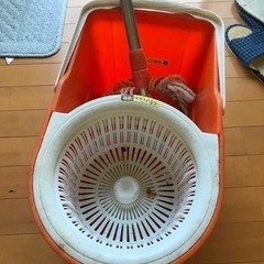 モップ、バケツ付き差し上げます