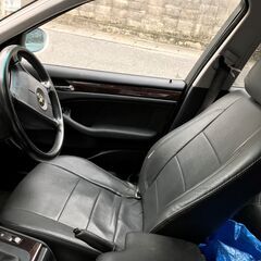 E46BMW318iセダンとパーツの画像