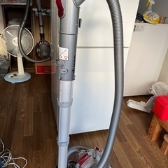 Dyson 掃除機の画像