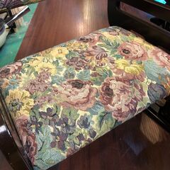 ✨🔔期間限定・特別価格🔔✨いたわり座椅子 低反発ウレタン仕様 華柄ローチェア イスの画像