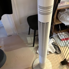タワー型扇風機　引き取りのみ