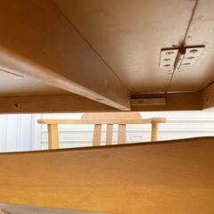 移転セール！３月２６日で出品終了！購入6万円！二人用 ダイニングテーブル＆チェア 3点セット 木製 木製回転チェア 伸縮式 Bの画像