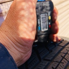 冬タイヤ 145/80R13 軽自動車用アルミ付きバリ山スタッドレス 4本組の画像