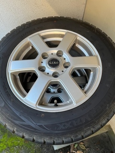 2018年製造スタッドレスタイヤ、ホイール４本セット　ダンロップ195/65R15  アイシスで使用