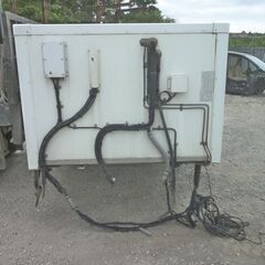 トラック　荷台　箱　冷蔵/冷凍　　さしあげます！！の画像