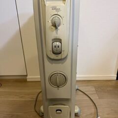デロンギ　オイルヒーター(型番R730812TF)