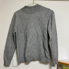 グレー　Mサイズ　ニット