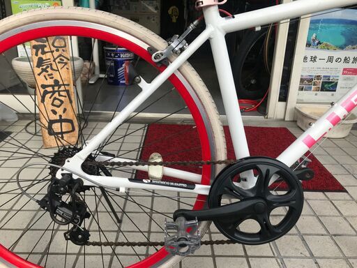 純白のクロスバイク とても綺麗な中古です