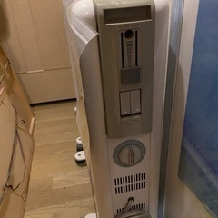 デロンギ　オイルラジエターヒーターの画像