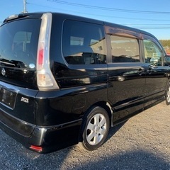 審査なし自社ローンの車屋　日産セレナ　平成21年式　走行11万キロ　修復歴なし　ナビ　テレビ　バックカメラの画像